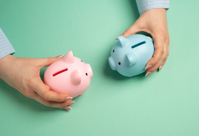 ピンクと青のぶたのちょきんばこ